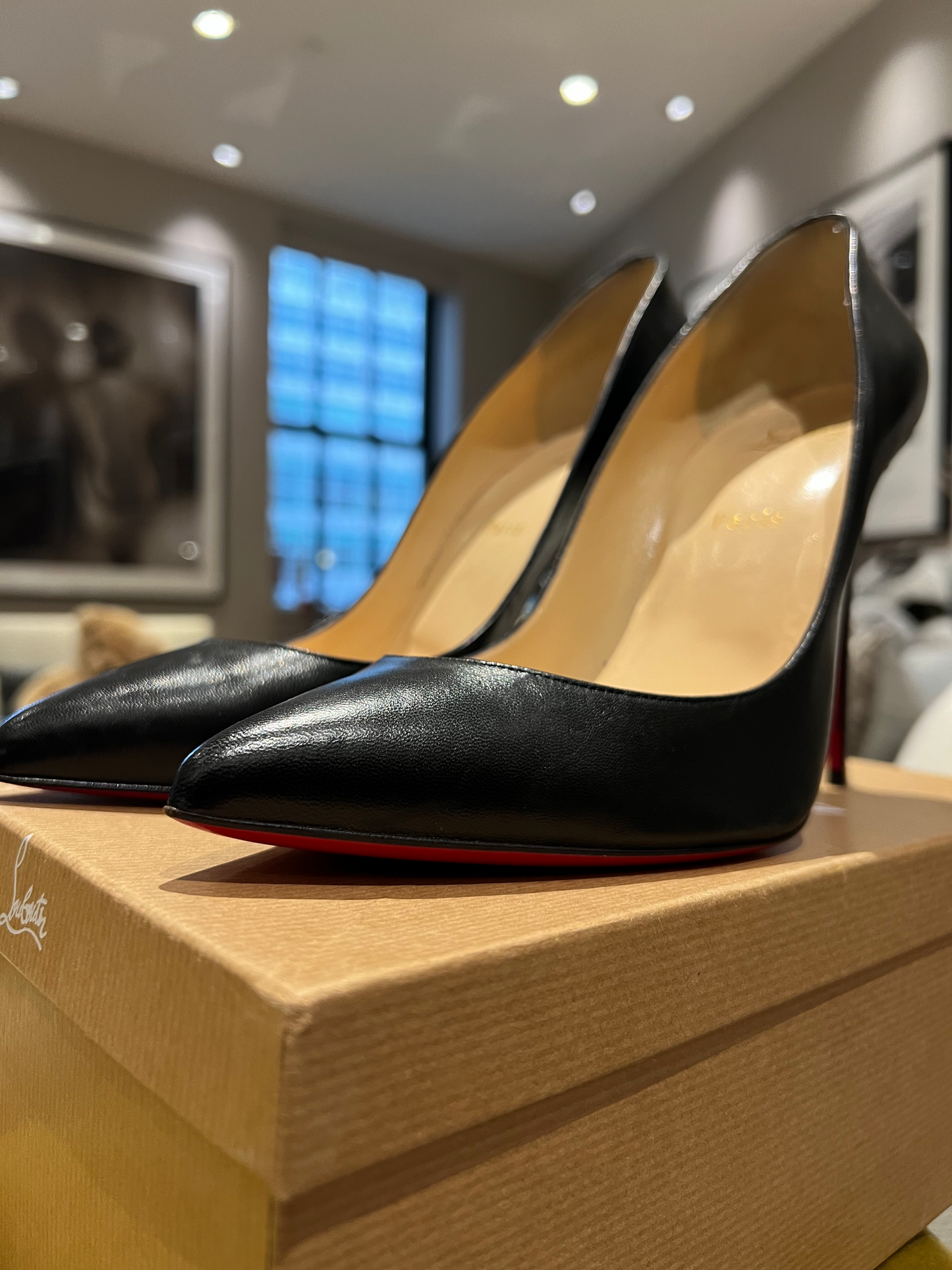 A 120mm  So Kake Leather Pumps: Size 42:  Fits size 10